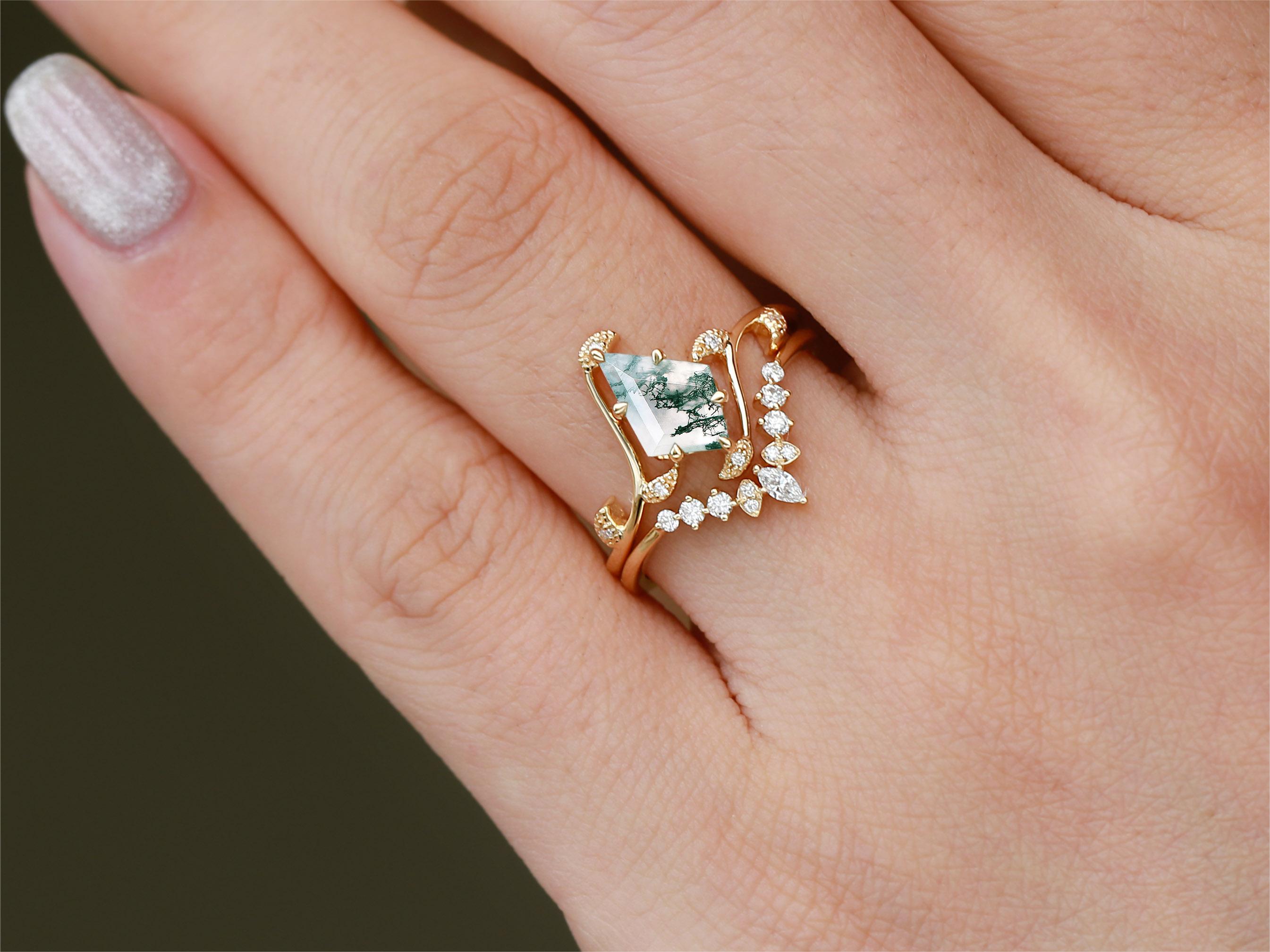 Which Nature-Inspired Ring Designs Are Popular?
